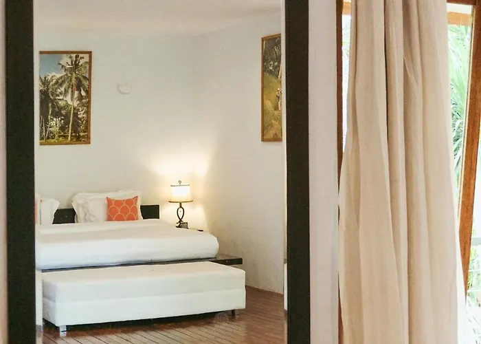 Villa Frankie In *